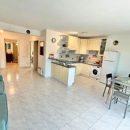 4 People Garden & Garage Golfe-Juan