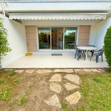 4 People Garden & Garage * Golfe-Juan